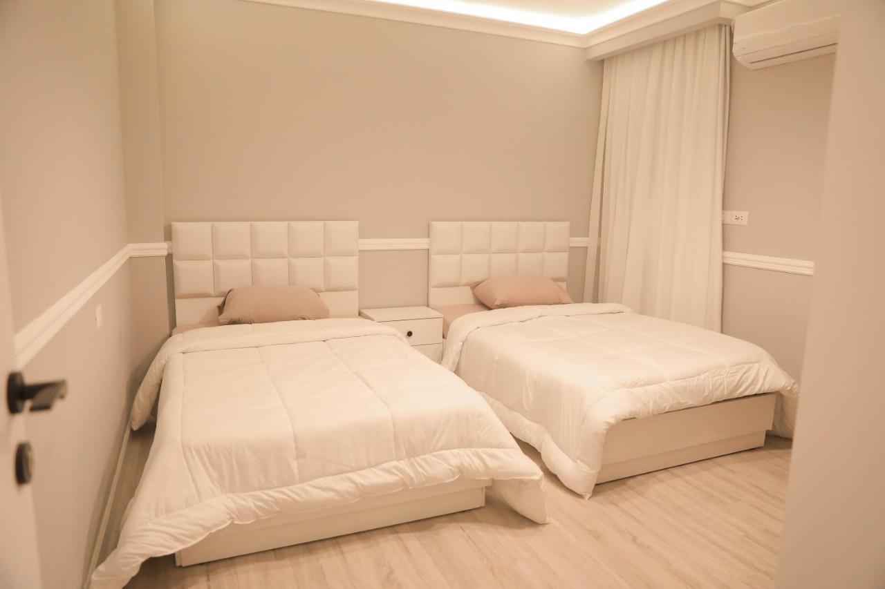 Luxury Fully-furnished In El-rehab1 * Cairo