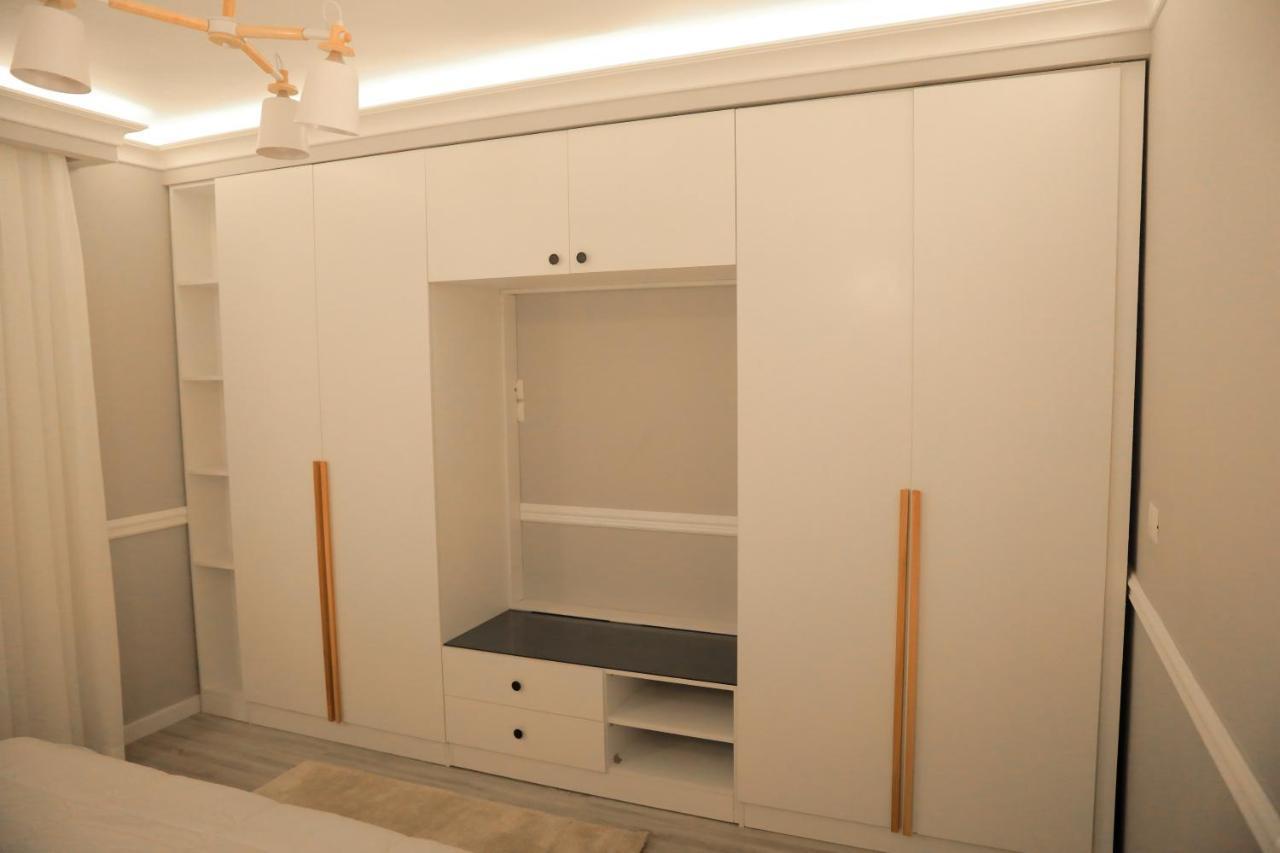 Apartment Luxury Fully-furnished In El-rehab1 *